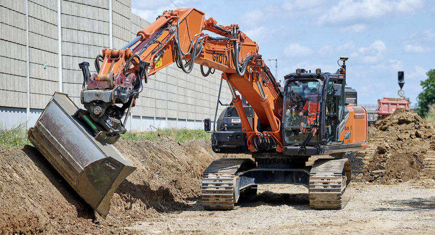 Leica Geosystems launches its first Machine Smart Antenna - the Leica iCON gps 120 